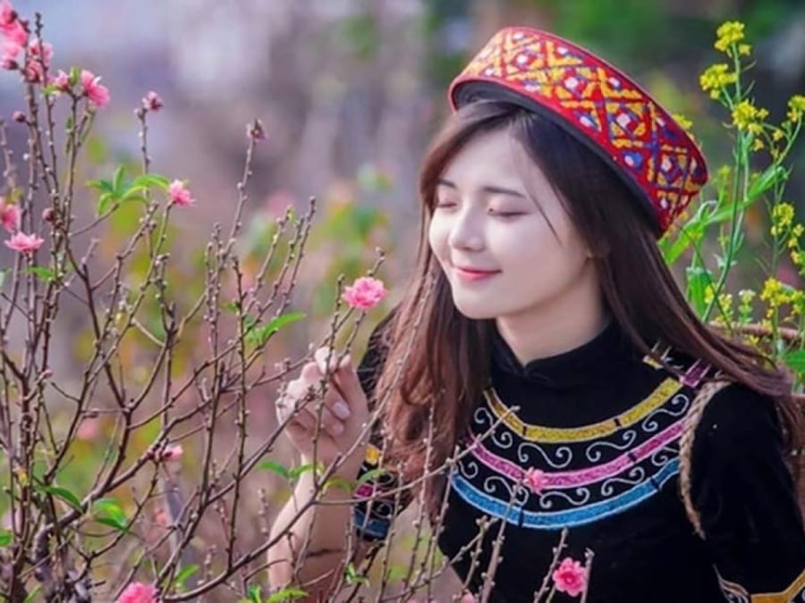 Vùng Nha Mân nổi tiếng với nhiều người con gái đẹp sắc nước hương trời, là hậu duệ của cung tần mĩ nữ thời xưa