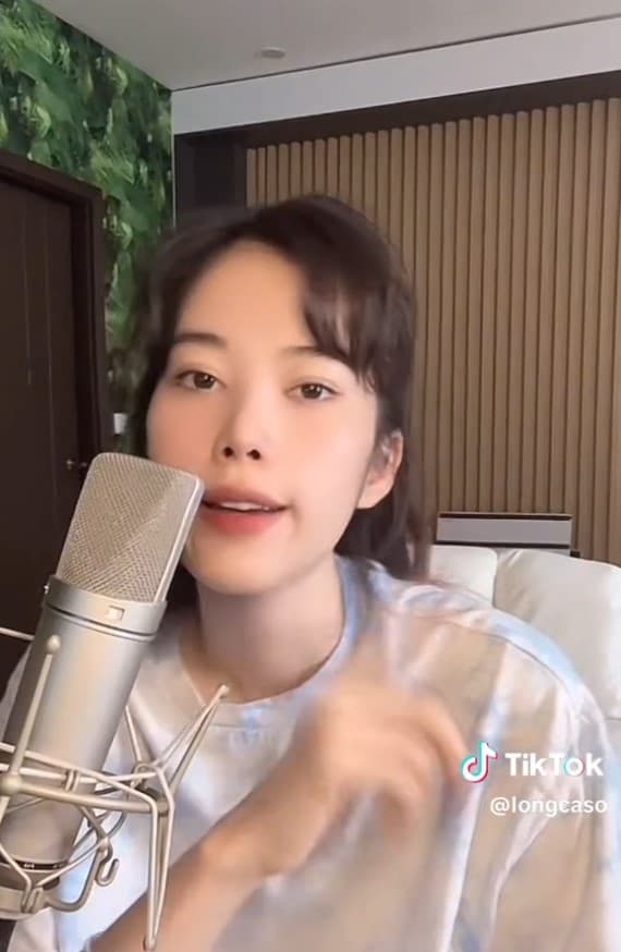 Nam Em thường xuyên vướng ồn ào.