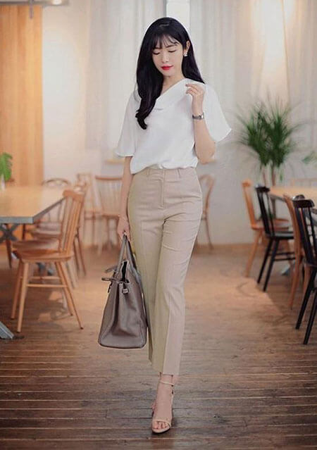 Quần âu màu be thanh lịch, trẻ trung và hiện đại
