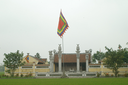 Đền thờ Linh Từ Quốc mẫu Trần Thị Dung
