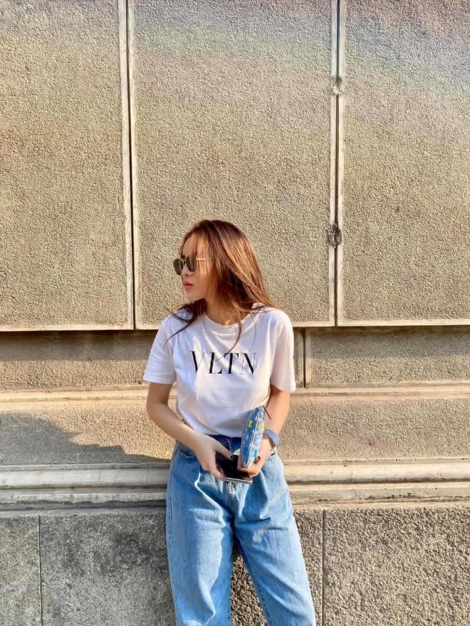 Cách mặc đa dạng mang đến cho Kỳ Duyên vẻ ngoài bắt mắt, từ đó phong cách của cô cũng thêm mới mẻ.