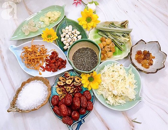 Thành phần chính trong món chè dưỡng nhan rất lành tính.