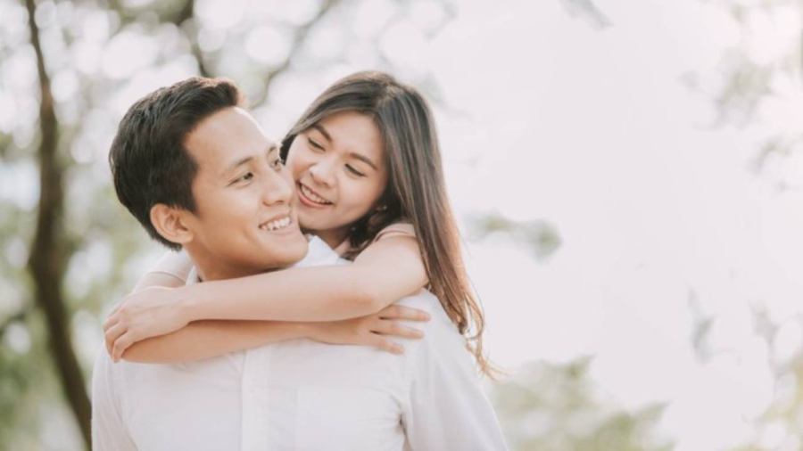 Vẻ ngoài quyến rũ nhất của một người đàn ông phải là khi anh ta chuẩn bị một bất ngờ lãng mạn cho bạn gái của mình