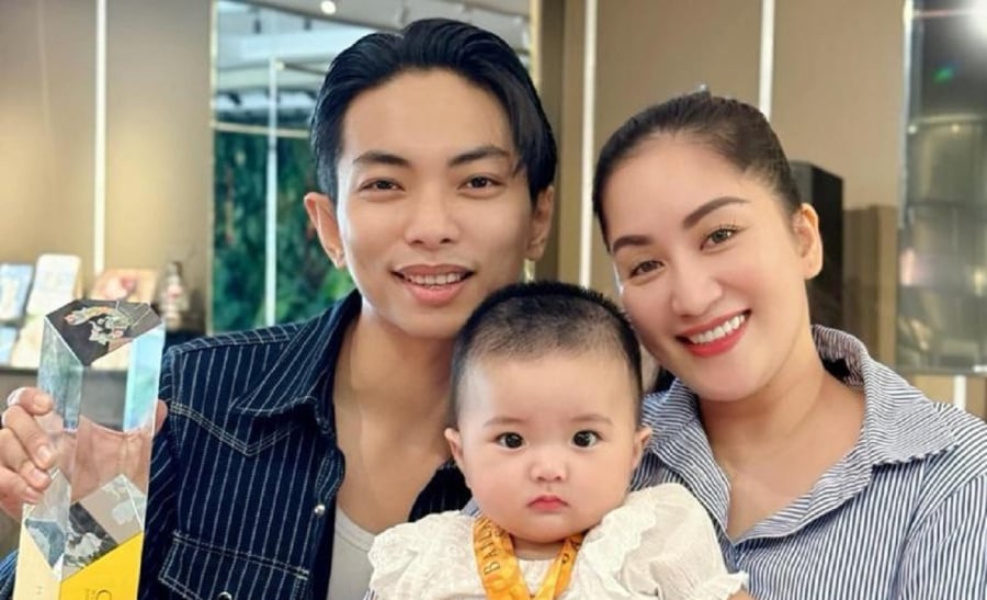 Mới đây, Khánh Thi và Phan Hiển quyết định tặng cho con gái út một món quà đặc biệt. Cụ thể nữ kiện tướng cho biết: 
