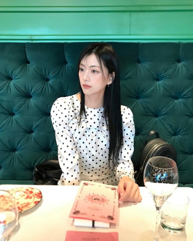 Áo sơ mi cổ nơ là 