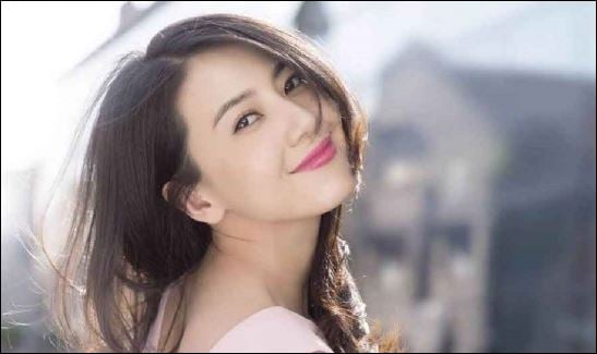 Đây chính là điều quan trọng nhất. Chỉ khi nội tâm người đàn bà mạnh mẽ thì họ mới có thể làm chủ cuộc đời mình. Có thể mỉm cười trước những khó khăn, sở hữu sức sống mạnh, sẵn lòng rèn luyện bản thân. (ảnh minh họa)