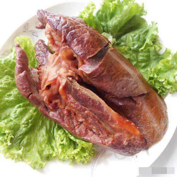 Phổi là cơ quan hô hấp, có rất nhiều phế nang, đây được xem là nơi dễ dàng nhất để tích tụ và lắng đọng nhiều bụi trong màng phổi