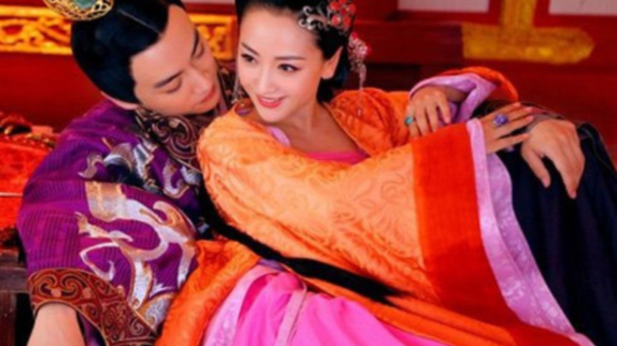 Tìm kiếm sự sủng ái của Hoàng đế    