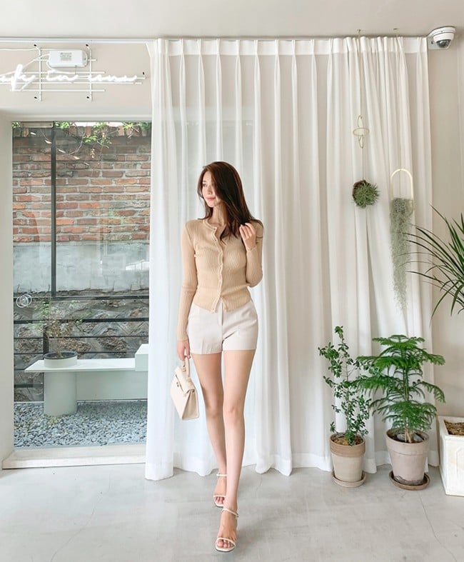 Quần quá bó nói riêng và những Shbet999 com đăng nhập bó chẽn nói chung không phải lúc nào cũng duyên dáng.