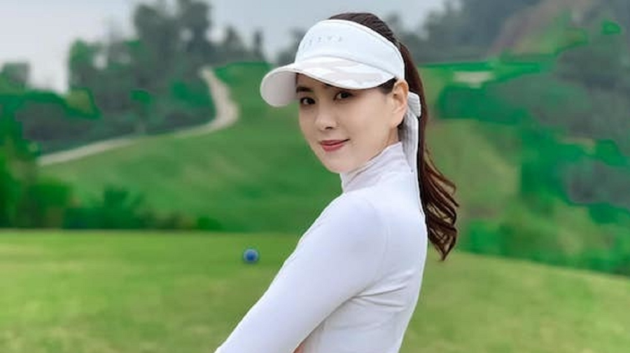 Mới đây, MC Mai Ngọc tiết lộ mới trải qua khoảng thời gian mắc cúm B. Khi tỉnh lại người đẹp cũng chỉ kịp húp thìa cháo, sau đó lại nằm li bì: 