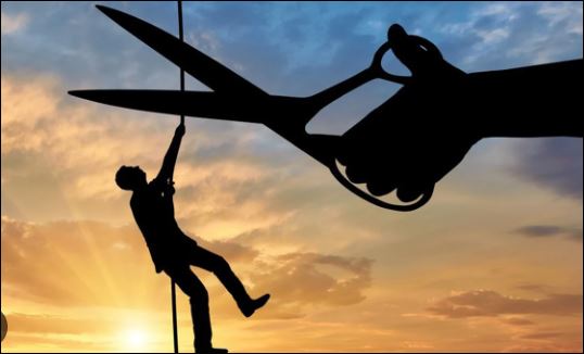 Khi bạn trở nên giàu có thì họ sẵn sàng ''đội'' bạn lên đầu. Nhưng khi bạn lâm vào cảnh đường cùng thì họ sẽ lập tức rời đi, tỏ ra không quen biết. (ảnh minh họa)
