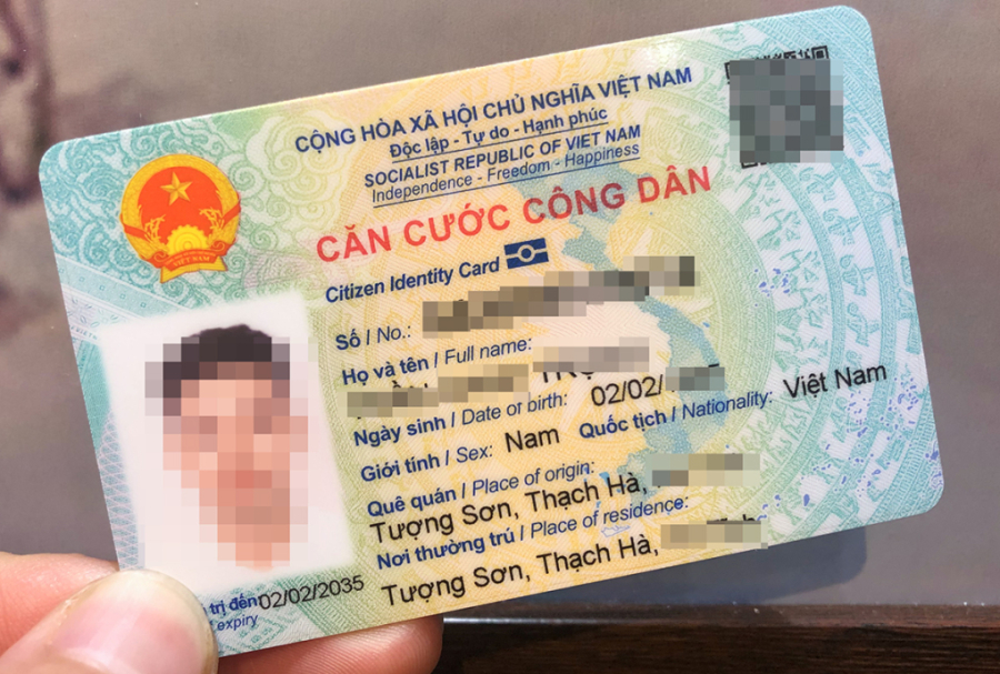 Việc bỏ thông tin quê quán, vân tay, đặc điểm nhân dạng trên thẻ căn cước nhằm tạo thuận lợi hơn cho người dân trong quá trình sử dụng thẻ căn cước, bảo đảm tính riêng tư của người dân.