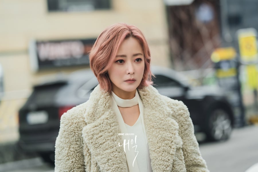 “Đệ nhất mỹ nhân xứ Hàn” Kim Hee Sun gây bất ngờ khi xuất hiện với ngoại hình chất chơi và trẻ trung trong dự án phim Tomorrow. Cô từ bỏ Shbet123 Link Vào ShBet Mới Nhất đen dài quen thuộc để lựa chọn Link Vào SHBET88 Mới Nhất tỉa layer nhuộm hồng khói cá tính được tạo hiệu ứng xoăn phồng nhẹ.    