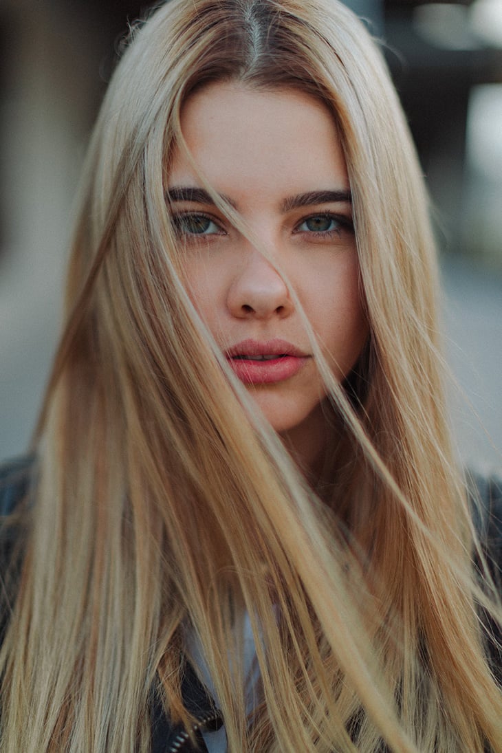 Hãy thử thay đổi một số thói quen làm đẹp hằng ngày của bản thân, thực hiện theo một số gợi ý dưới đây để dần cải thiện tình trạng cakey khi trang điểm.
