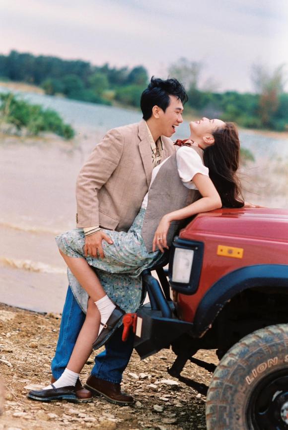 Nhiều người phải khen ngợi và ghen tỵ trước những khoảnh khắc lãng mạn của cặp đôi.