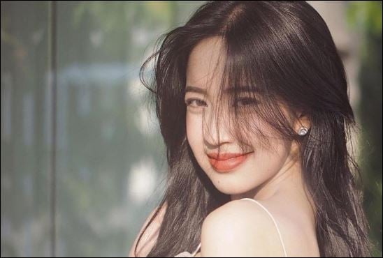 Dịu dàng, nữ tính chính là phẩm chất quan trọng của phụ nữ khiến đàn ông yêu ngay từ lần đầu gặp mặt.  (ảnh minh họa)