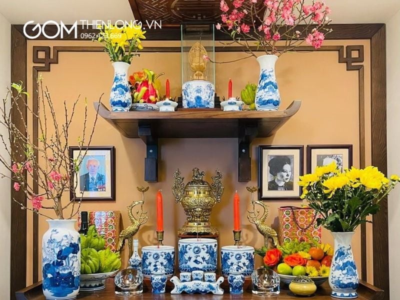 Hoa cúc vàng tượng trưng cho lòng hiếu thảo, sự trường tồn vĩnh cửu, tài lộc, phúc lộc và sự may mắn.