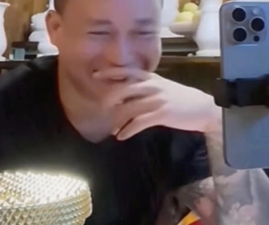 Bùi Hữu Cường trên livestream    
