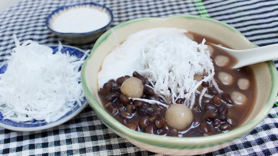 Bát chè đỗ đen thanh mát cho mùa hè