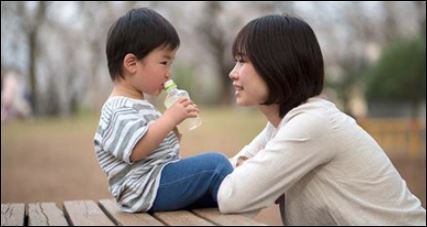 Người lớn không ngừng lựa chọn hướng đi, con đường riêng trong Shbet16 chơi game trực tuyến mà trẻ em cũng cần phải lựa chọn.  (ảnh minh họa)