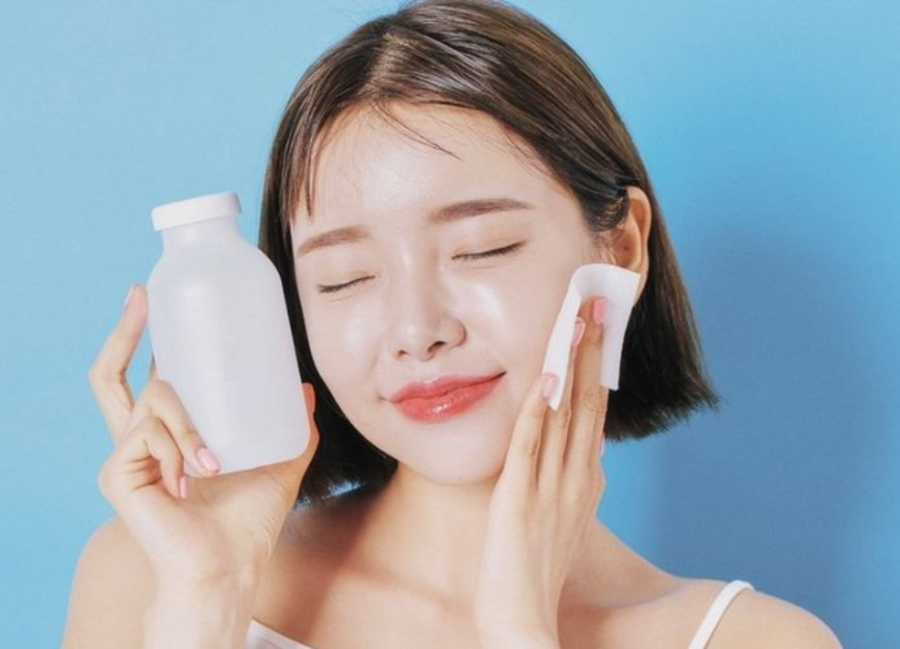 Nên sử dụng kem chống nắng thường xuyên mỗi khi ra ngoài để đảm bảo Mừng SHBET phiên bản mới 2025 luôn được bảo vệ tuyệt đối khỏi các nguy cơ gây tổn thương, kích ứng da.    
