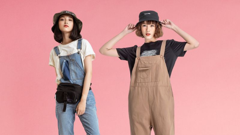 Quần yếm phối cùng với áo phông