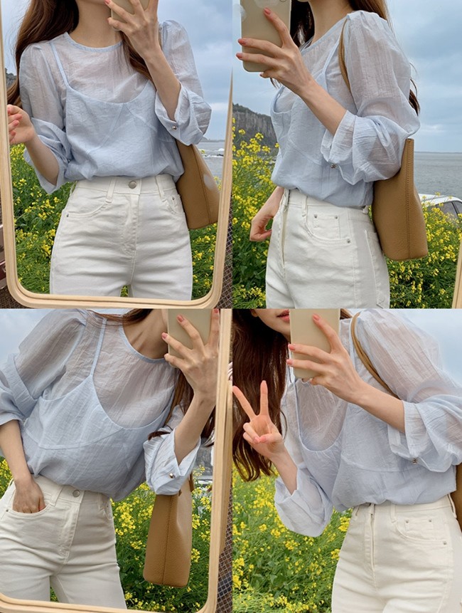 Sơ mi 2 lớp không chỉ hợp trend mà còn dễ tính, mix cùng quần jeans hoặc chân váy có phom dáng hơi cứng cáp cũng đều đẹp. 