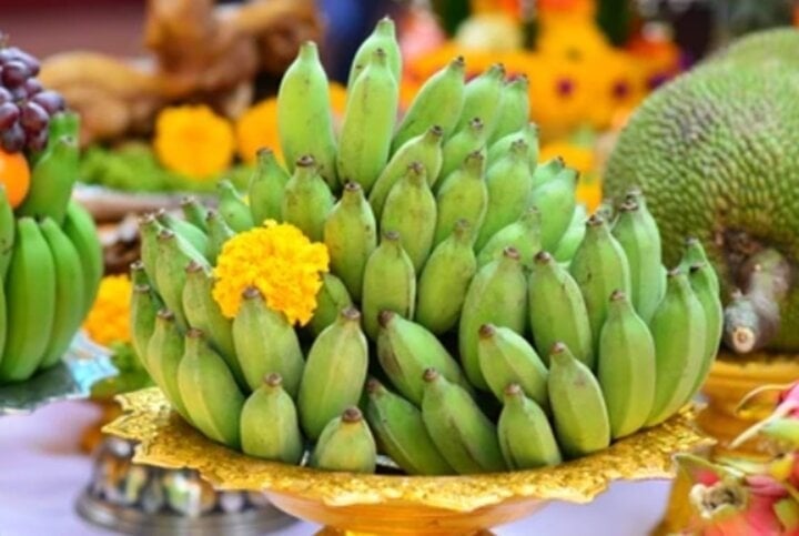 Việc ghép hai nải chuối lại thành một sẽ tạo ra số chẵn, tức là tạo ra âm, không phù hợp với quan niệm trên.
