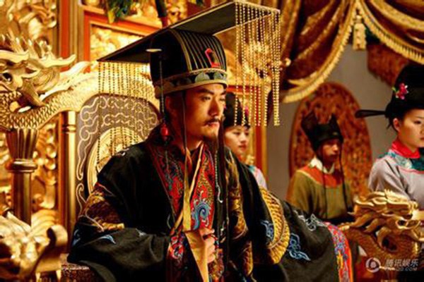 Rèm che còn là để khiến hoàng đế luôn chú ý đến lễ nghi