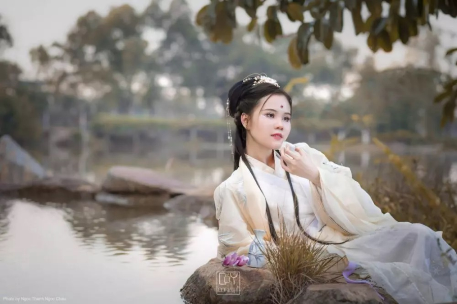 Phụ nữ có những ngón tay thon dài, đẹp đẽ. (Ảnh minh họa)
