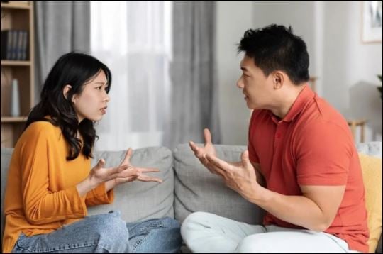 Có nhiều cặp vợ chồng không dám “cháy hết mình” cùng chồng vì cả hai người đều khá khuôn phạm. (ảnh minh họa)