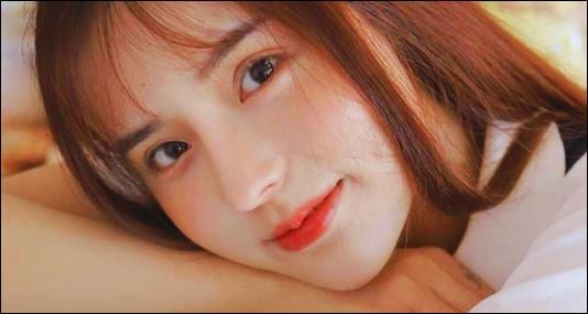 Người phụ nữ có phúc phận sâu dày thì có tâm tịnh như nước, ngữ khí dịu dàng không ôm oán hận. Lúc nào họ biết đặt mình vào vị trí của người khác mà suy nghĩ. (ảnh minh họa)