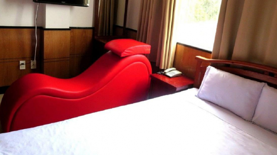 Ghế tình yêu, còn được biết đến với tên gọi sofa tantra