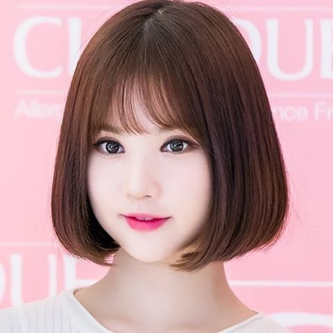 Các nàng có thể biến tấu nhiều kiểu như uốn cụp nhẹ, uốn cụp chữ C … để hài hòa nữ tính nổi bật hơn.