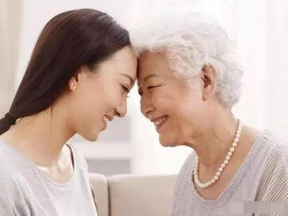 Để thắng trong mối quan hệ với mẹ chồng, việc quan trọng nhất là phải giành được tình cảm của chồng.