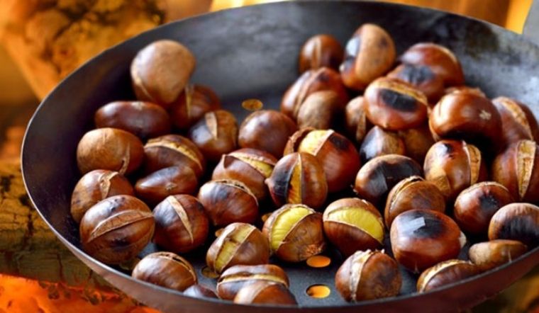 Nếu không được phát hiện và loại bỏ kịp thời, việc ăn phải hạt dẻ nhiễm mốc có thể gây tổn hại nghiêm trọng đến sức khỏe