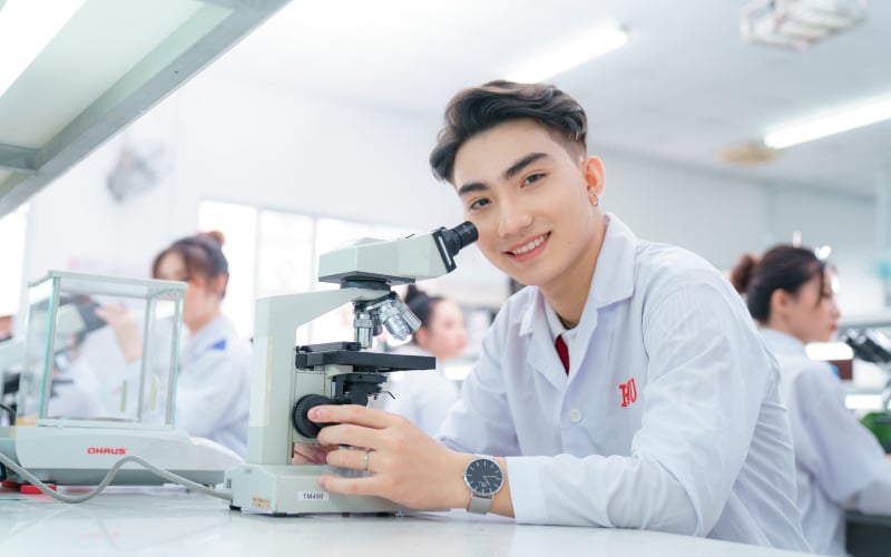 Ngành Y Dược được nhiều bạn trẻ lựa chọn