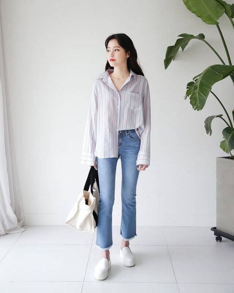 Một gợi ý khác cho việc phối hợp quần lửng đó là kết hợp với áo sơ mi hoặc blouse