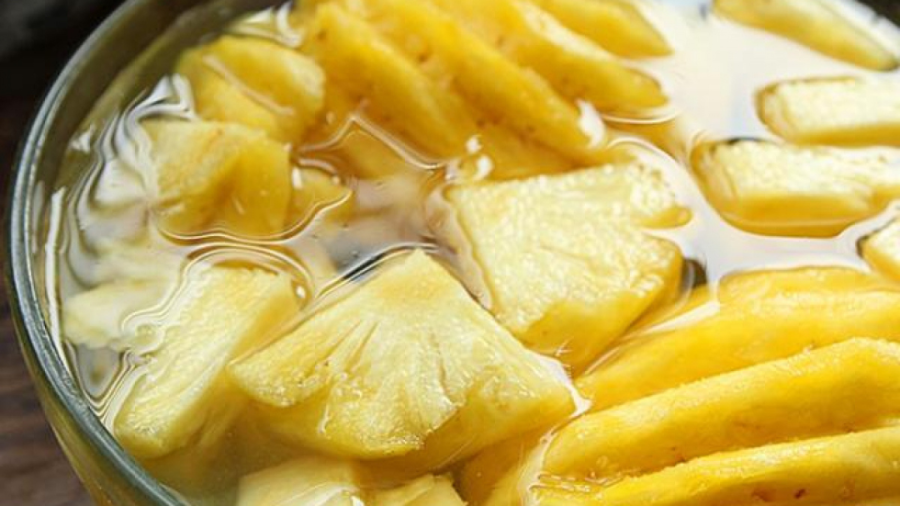 Cách ăn dứa không bị rát lưỡi