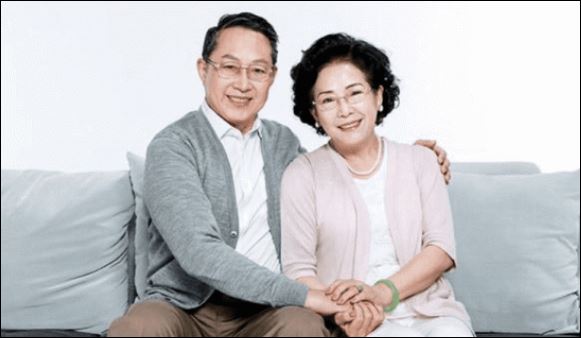 Trong xã hội, sự quan tâm chính là yếu tố quan trọng tạo nên sự liên kết, thu hút giữa mọi người. (ảnh minh họa)