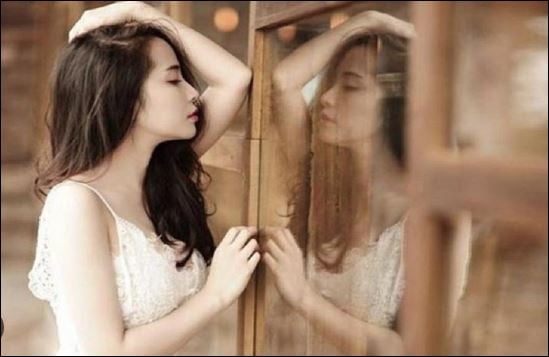 Hãy dành ra một chút đểmua đồ đẹp, mĩ phẩm, chăm sóc da, đi tập tành, Shbet16 chơi game trực tuyến của bạn sẽ trở nên thi vị hơn rất nhiều lần đó. (ảnh minh họa)