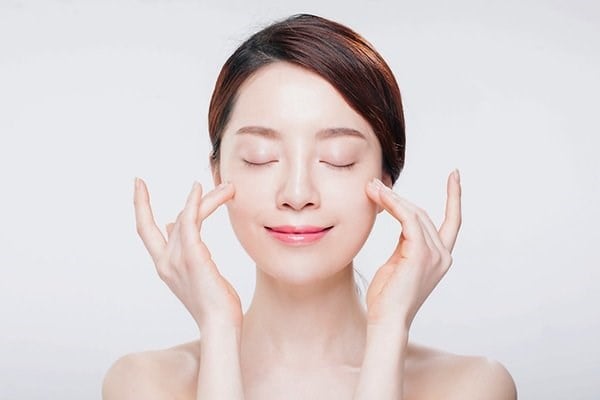 Theo Shbet888.com tỷ lệ cược cao, những người bị viêm da dị ứng, khi sử dụng nước vo gạo để tắm từ 15-20 phút, mỗi ngày 2 lần sẽ giúp cải thiện tình trạng viêm da.    