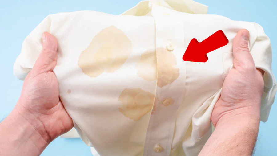 Tẩy dầu mỡ trên quần áo bằng nước rửa chén    