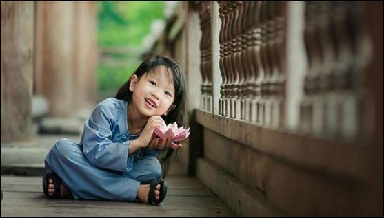 Nhiều cha mẹ rất thích nói những câu so sánh con mình với con nhà người ta. (ảnh minh họa)