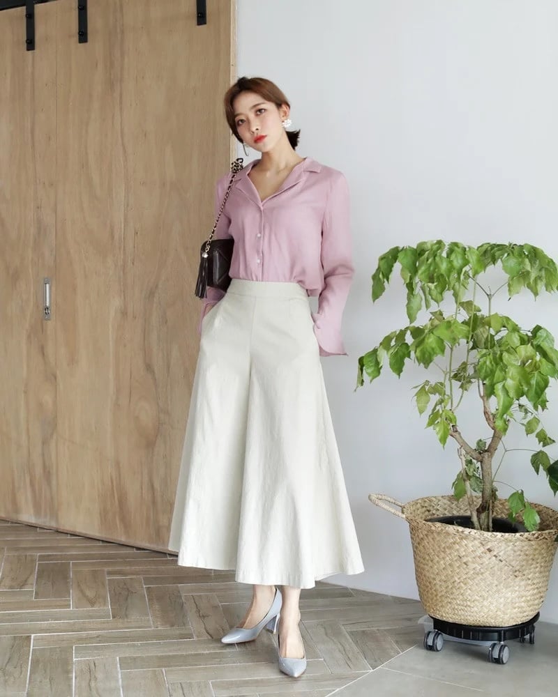 Quần ống rộng kiểu giả váy không chỉ giúp khoe dáng vóc mà còn cực kỳ mát mẻ