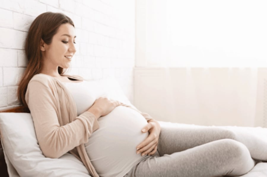 Mẹ nào có hông xương chậu nở to thì sẽ được xem là “mắn đẻ” hơn so với các mẹ khác. (Ảnh minh họa)