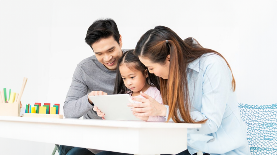 Khi nói chuyện với con, bạn hãy để ý vào mắt, ngữ điệu của con sẽ phát hiện được con đang nói dối hay nói thật