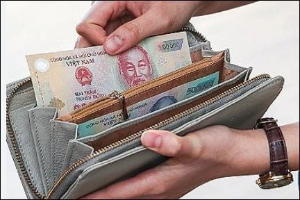 Nếu như công việc chính thức không quá bận bịu hoặc có thể sắp xếp thời gian hợp lý, hãy tìm thêm việc phụ khác để kiếm thêm. (ảnh minh họa)
