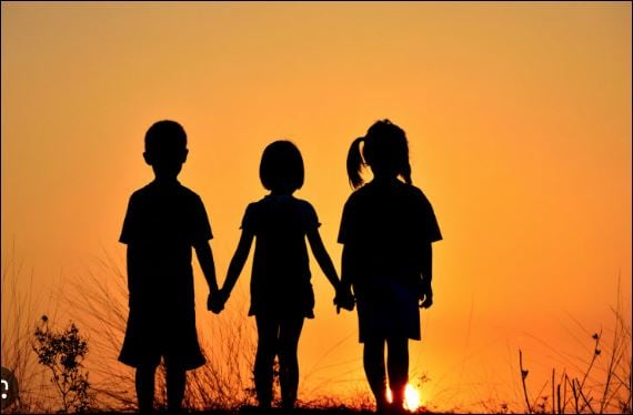 Trước những người bạn đó, chúng ta sẽ không còn cảm thấy ngại ngùng hay lo sợ. (ảnh minh họa)