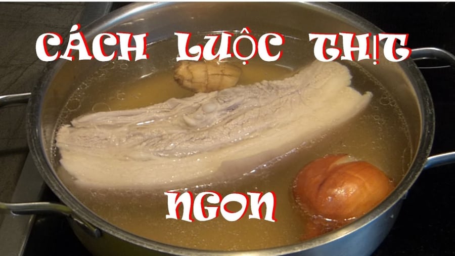 Việc bạn chọn luộc thịt bằng nước lạnh hay nước sôi cũng là một mẹo nhà bếp rất hay, giúp món thịt luộc có khác biệt về hương vị đấy nhé.    